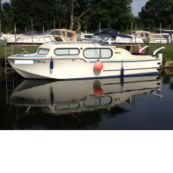 This Boat for sale is a FREEMAN, 26, Used, River Boats, 26.00 Feet